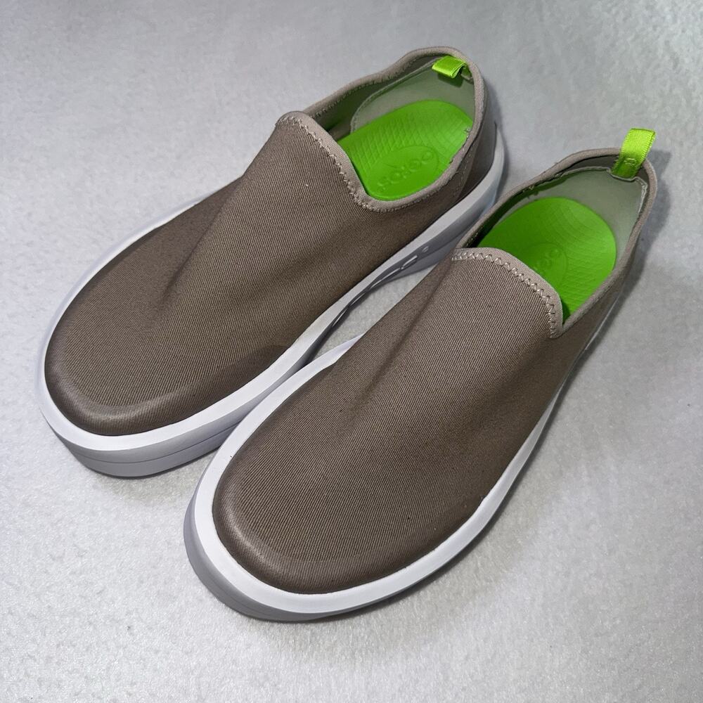 Oofos OOMG Eezee Low Taupe Brown Beige Womens Size 9/40 Canvas Slip On Shoes